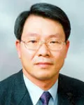 행정공무원인 나승병의 대표 이미지