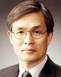 안과의사, 대학교수인 김동명의 대표 이미지