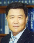 신문기자인 유창재의 대표 이미지