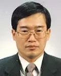 변호사, (전직)판사인 조동섭의 대표 이미지