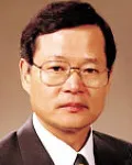 (전직)내과의사, (전직)대학교수인 최강원의 대표 이미지