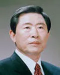(전직)정무직공무원, (전직)기업인인 강신화의 대표 이미지