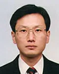 대학교수인 홍광원의 대표 이미지
