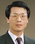변호사인 윤학의 대표 이미지