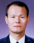(전직)연구인, (전직)행정공무원인 김시헌의 대표 이미지