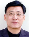 대학교수인 윤대진의 대표 이미지
