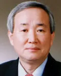 이비인후과의사인 정홍경의 대표 이미지
