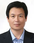 신문기자인 오윤관의 대표 이미지