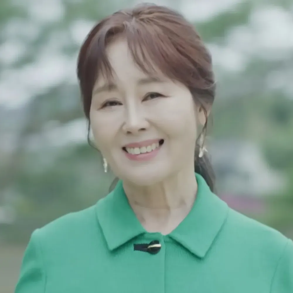 성우인 강희선의 대표 이미지