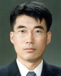 변호사인 이명근의 대표 이미지