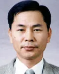 (전직)대학교수인 김동식의 대표 이미지