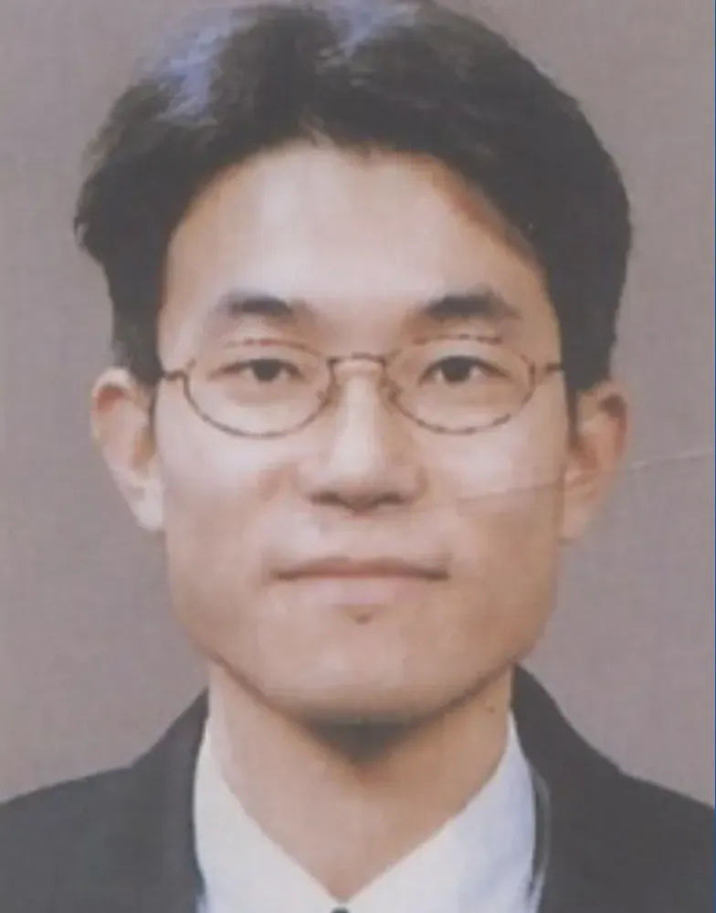 판사인 유창훈의 대표 이미지
