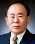 (전직)예술기관단체인, 의사, (전직)대학교수인 최치교의 대표 이미지