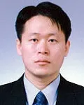 변호사, (전직)군법무관인 정유철의 대표 이미지