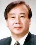(전직)외무공무원인 조원일의 대표 이미지