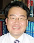 변호사인 홍영균의 대표 이미지