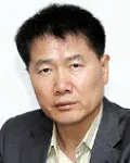 신문기자인 송의호의 대표 이미지