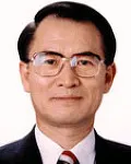 (전직)국회의원, (전직)기업인인 이신행의 대표 이미지