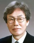 대학교수인 이등룡의 대표 이미지