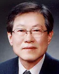 (전직)대학교수인 김규원의 대표 이미지