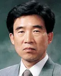 대학교수인 이신행의 대표 이미지
