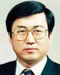 기업인, (전직)정무직공무원, (전직)행정공무원인 김병일의 대표 이미지