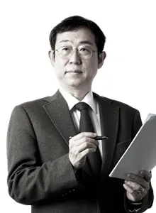 신문기자인 천광암의 대표 이미지