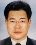 신문기자인 신재현의 대표 이미지