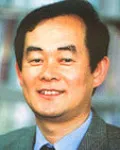 신문기자인 박진오의 대표 이미지