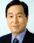기업인, (전직)정당인인 김강곤의 대표 이미지