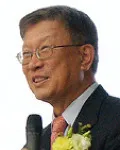 대학교수인 윤용이의 대표 이미지
