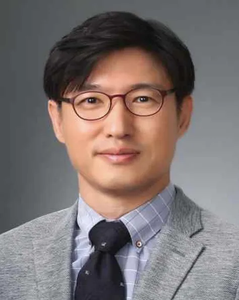 대표변리사인 서영호의 대표 이미지
