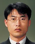 변호사, (전직)검사인 서상철의 대표 이미지