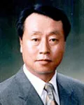 감정평가사인 김영도의 대표 이미지