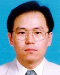 대학교수인 윤천균의 대표 이미지