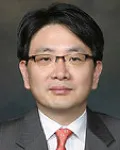 대학교수, (전직)개방직공무원인 서순식의 대표 이미지
