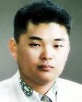 신문기자인 위영석의 대표 이미지