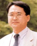 대학교수, (전직)연구인인 김용평의 대표 이미지