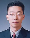 변호사인 송인백의 대표 이미지