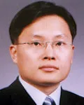 대학교수인 고준석의 대표 이미지