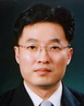 대학교수인 이용모의 대표 이미지