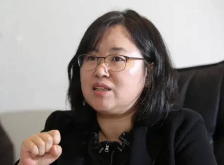 변호사인 권경애의 대표 이미지