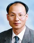 대학교수인 윤영상의 대표 이미지