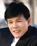가수인 윤상모의 대표 이미지