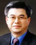 대학교수인 김철경의 대표 이미지