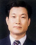 변호사, (전직)판사인 이상철의 대표 이미지