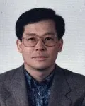 대학교수인 김래현의 대표 이미지