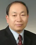 대학교수인 김래현의 대표 이미지