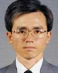 판사인 최우식의 대표 이미지