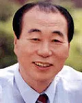 (전직)기초단체장, (전직)기업인, (전직)광역의회의원인 김용일의 대표 이미지